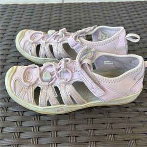 KEEN Kids' light purple water shoes